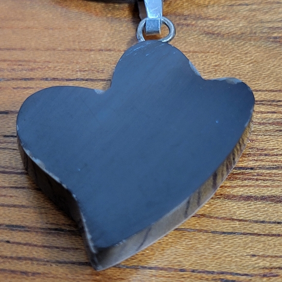 Vintage Carved Smokey Black with Applied Inlayed Silver Tone Metal Heart Pendant - Picture 12 of 16
